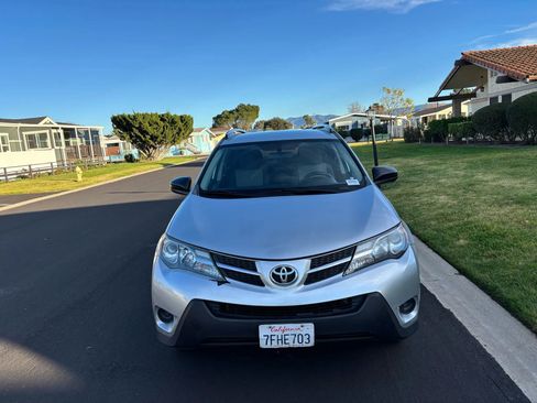 Used 2014 Toyota RAV4 LE image 5
