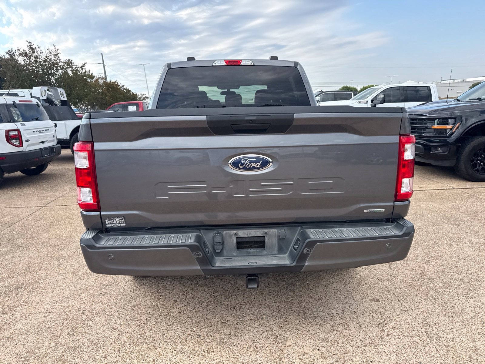 Used 2021 Ford F150 XL w/ STX Appearance Package RWD image 6