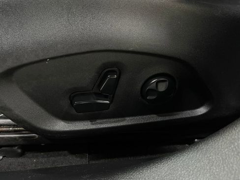 Used 2018 Jeep Compass Limited image 15