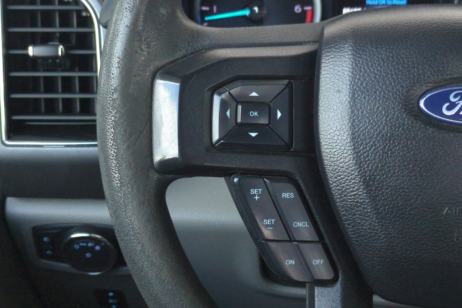 Used 2020 Ford F250 XLT w/ XLT Value Package AWD/4WD image 35