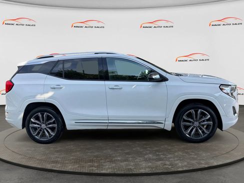 Used 2019 GMC Terrain Denali w/ Advanced Safety Package AWD/4WD image 6