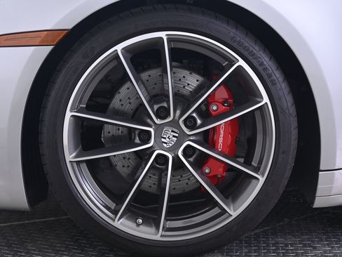 Used 2024 Porsche 911 Carrera 4S AWD/4WD image 11
