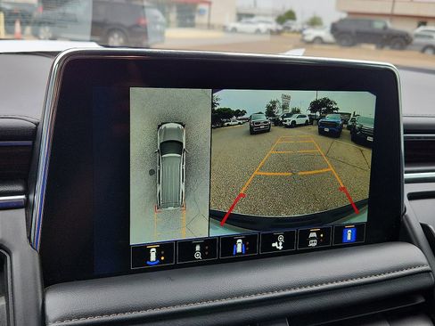 Used 2024 Chevrolet Tahoe High Country image 18