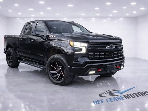 Used 2024 Chevrolet Silverado 1500 LT Trail Boss w/ Convenience Package II AWD/4WD image 7