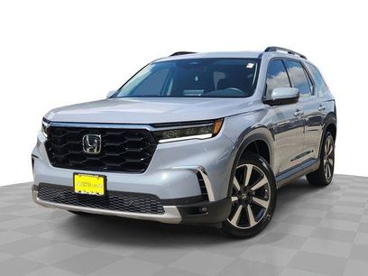 Used 2025 Honda Pilot Touring