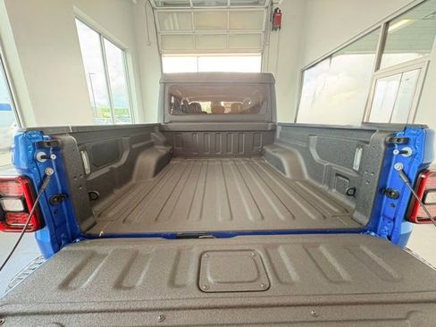 New 2026 Jeep Gladiator Rubicon w/ Steel Power Dome Hood Package AWD/4WD image 32