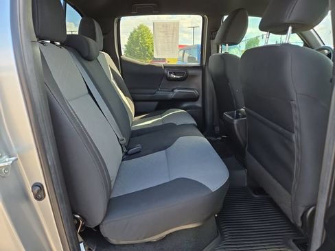 Used 2023 Toyota Tacoma TRD Off-Road w/ Technology Package AWD/4WD image 35
