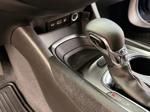 Used 2022 Chevrolet Malibu LT FWD image 25