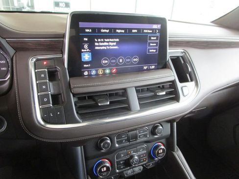 Used 2021 Chevrolet Tahoe LT image 37