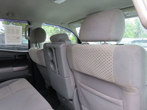 Used 2013 Toyota Tundra 4x4 Double Cab Long Bed w/ Convenience Pkg image 34