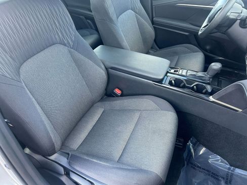 Used 2025 Toyota Camry LE image 36