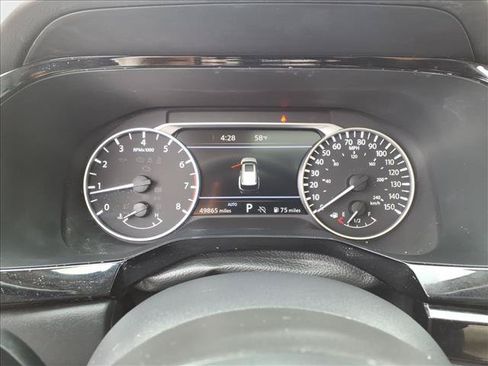 Used 2024 Nissan Pathfinder SV AWD/4WD image 22