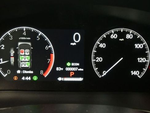 New 2025 Honda Pilot Touring image 6