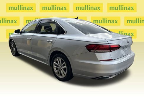 Used 2020 Volkswagen Passat 2.0T SE image 3