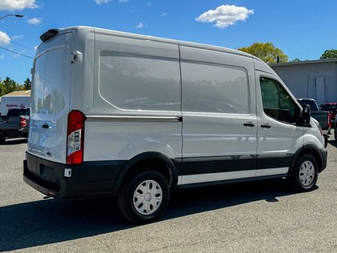Used 2023 Ford E-Transit Medium Roof RWD image 3