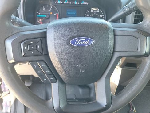 Used 2017 Ford F550 2WD Regular Cab Super Duty image 12