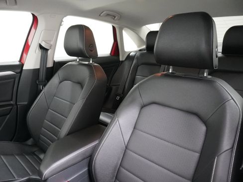 Used 2024 Volkswagen Jetta SE image 10