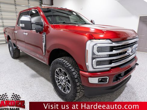 Used 2025 Ford F250 Platinum w/ Platinum Plus Package image 6