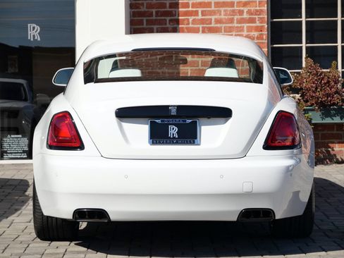 Certified 2021 Rolls-Royce Wraith w/ Rolls-Royce Signature Package RWD image 23