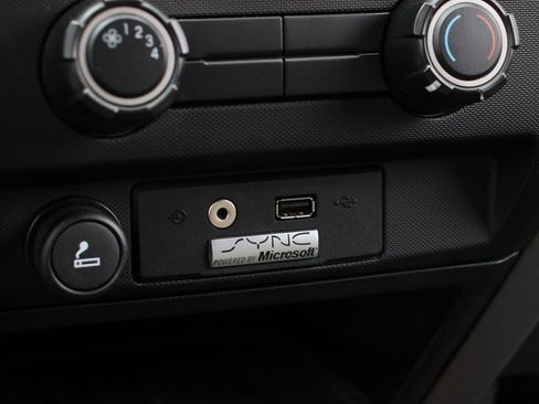 Used 2010 Ford F150 XLT image 29