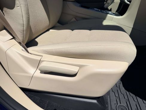 Used 2017 Jeep Grand Cherokee Laredo w/ Quick Order Package 23E AWD/4WD image 13
