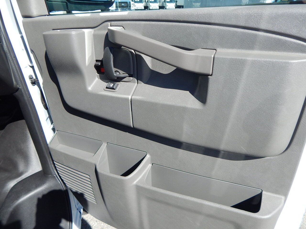 Used 2025 Chevrolet Express 2500 Extended w/ Communications Package RWD image 23