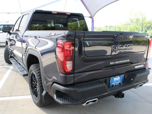 Used 2022 GMC Sierra 1500 Elevation w/ Elevation Premium Package AWD/4WD image 3