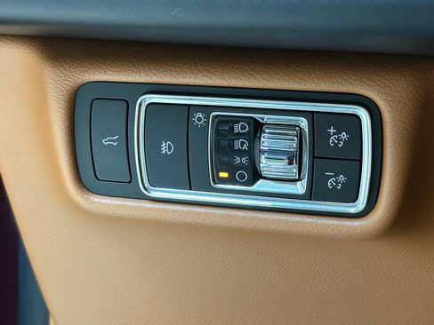 Used 2023 Lincoln Aviator Black Label image 17