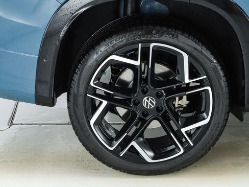 New 2026 Volkswagen Tiguan SEL R-Line AWD/4WD image 52