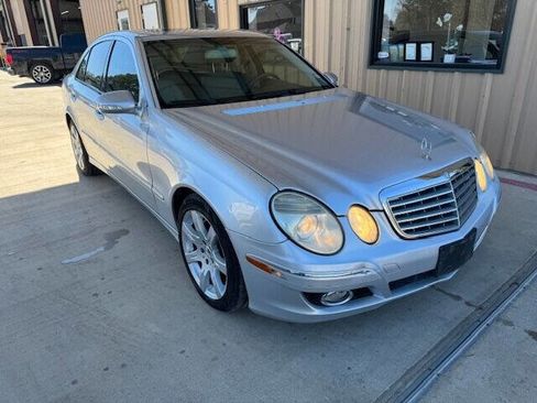 Used 2007 Mercedes-Benz E 350 Sedan image 3