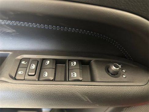 New 2026 Jeep Compass Latitude image 17