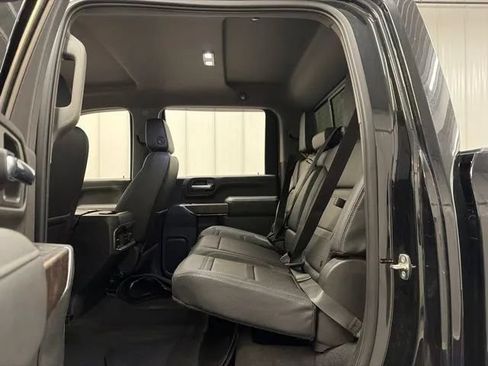 Used 2022 GMC Sierra 2500 Denali AWD/4WD image 12