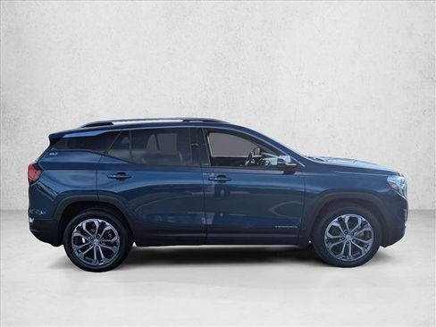 Used 2020 GMC Terrain SLT w/ Preferred Package image 4