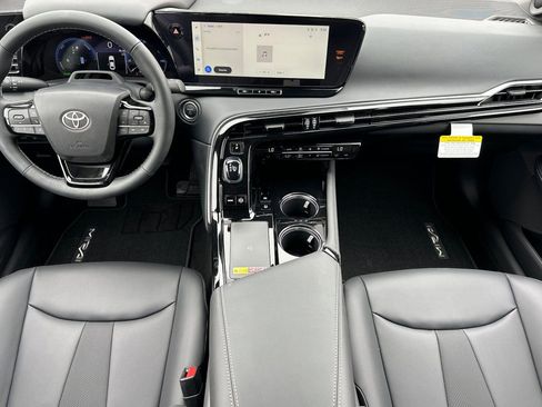 New 2026 Toyota Mirai RWD image 15