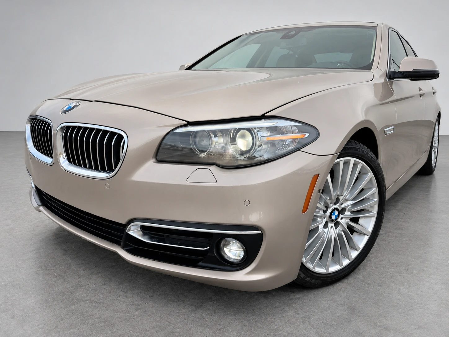 Used 2016 BMW 535i Sedan RWD image 2