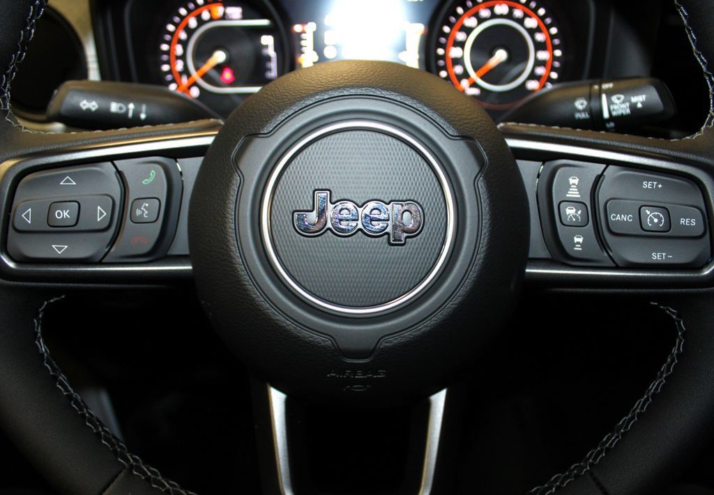 New 2026 Jeep Gladiator Sport AWD/4WD image 11