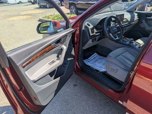 Used 2020 Audi Q5 2.0T Premium image 23