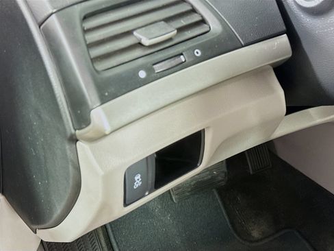 Used 2011 Honda Accord LX image 10