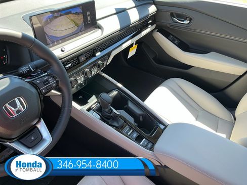 New 2026 Honda Accord Hybrid Touring image 10