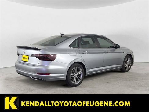 Used 2021 Volkswagen Jetta R-Line image 5