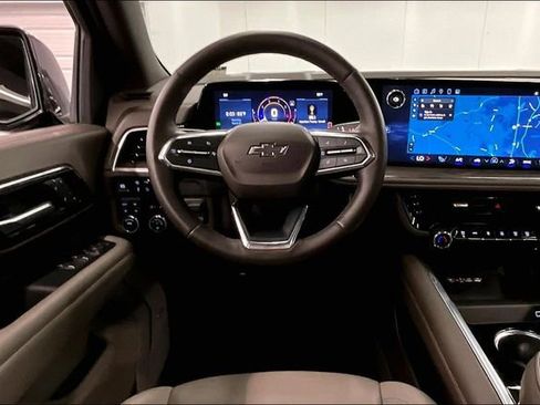 Used 2025 Chevrolet Tahoe Z71 w/ Comfort Package image 6