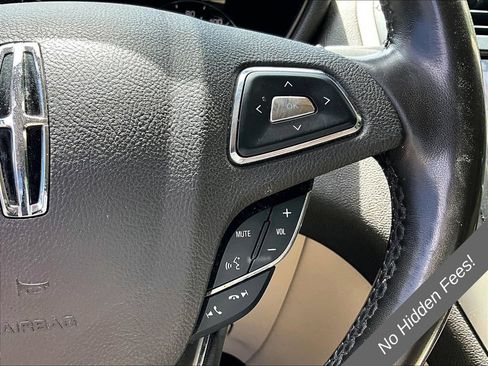Used 2017 Lincoln MKC Reserve w/ Lincoln MKC Climate Package AWD/4WD image 16