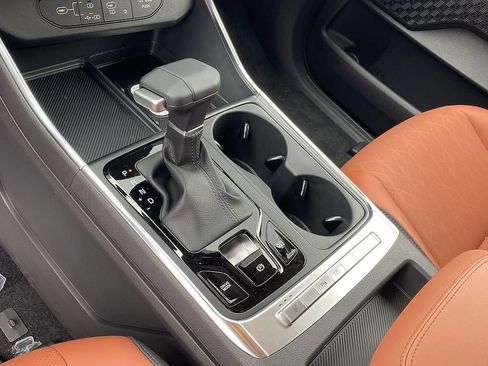 New 2026 Kia Carnival EX FWD image 19