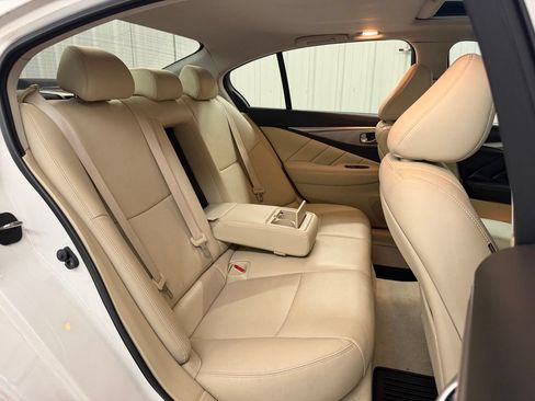 Used 2014 INFINITI Q50 Premium w/ Navigation Package RWD image 34