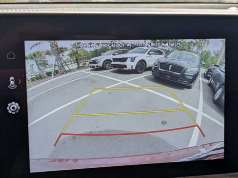 Used 2024 Kia Telluride EX w/ EX Captain's Chair Package FWD image 23