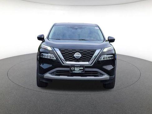 Used 2022 Nissan Rogue SV AWD/4WD image 2