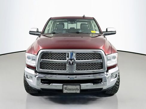 Used 2018 RAM 2500 Laramie AWD/4WD image 2