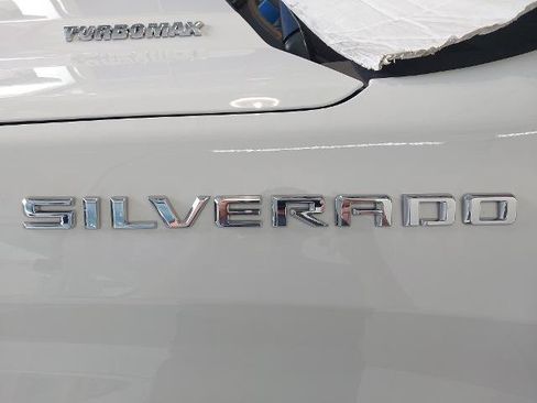 New 2026 Chevrolet Silverado 1500 Custom AWD/4WD image 32