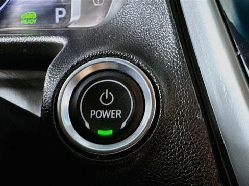 Used 2023 Chevrolet Bolt LT w/ Infotainment Package FWD image 18