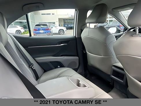 Used 2021 Toyota Camry SE FWD image 13